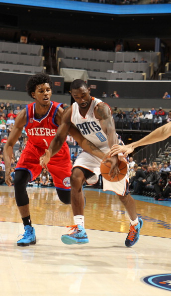 他斜向跑位 他斜向跑位